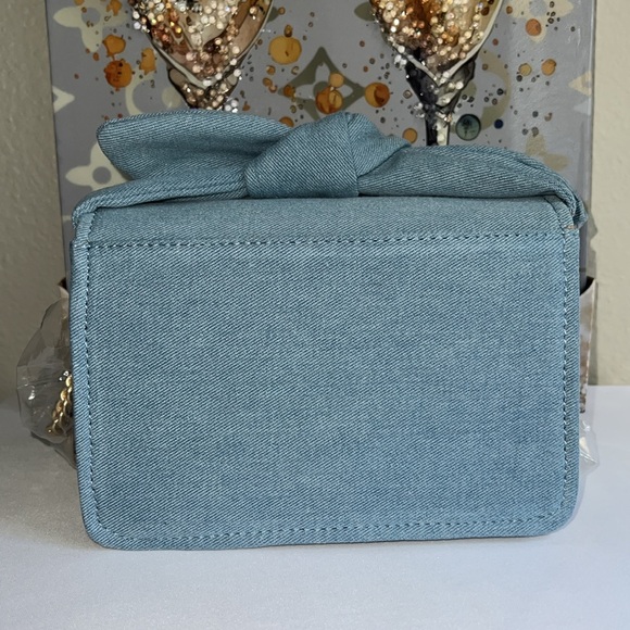 NANETTE LEPORE Denim Bow Crossbody With Chain Strap 8Wx5.5Hin - Picture 7 of 14